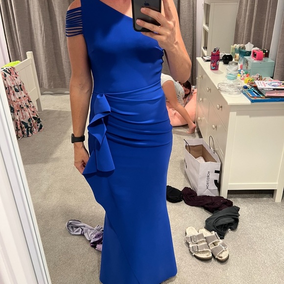 NEW Chiari de Boni evening gown in a size 4. Altered to fit someone who is 5’4 - Picture 5 of 5